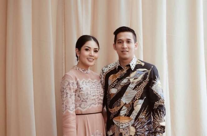 Pasangan Seleb yang Sering Tampil Harmonis Mendadak Cerai