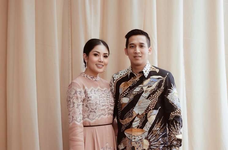 Pasangan Seleb yang Sering Tampil Harmonis Mendadak Cerai