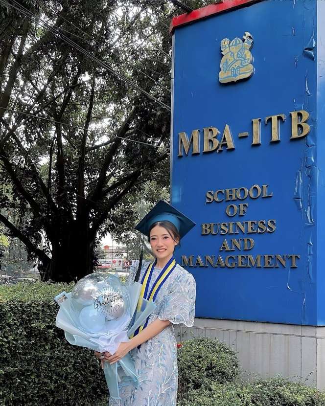 Sempat Memutuskan Berhijab, Ini Potret Sosok Nisa An Nashr Istri Dokter Tirta yang Jarang Tersorot