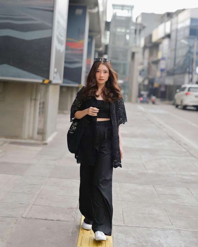 Sempat Memutuskan Berhijab, Ini Potret Sosok Nisa An Nashr Istri Dokter Tirta yang Jarang Tersorot