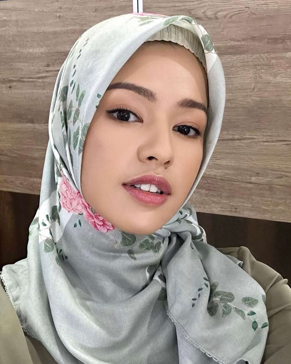 Potret Susan Sameh yang Makin Terlihat Seperti Bule di Usia 26 Tahun, Cantiknya Kebangetan!