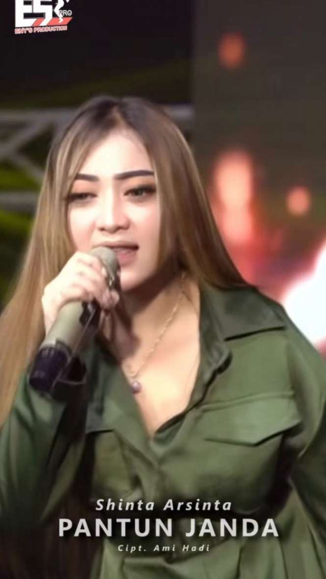 Potret Sosok Biduan Shinta Arsinta yang Bawakan Lagu Viral TikTok 'Kuda yang Mana Tuan Senangi', Langganan Trending di YouTube!