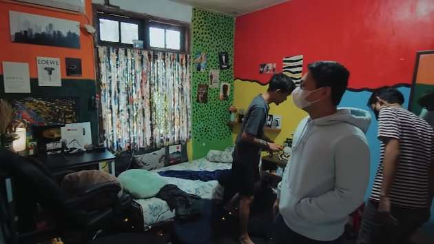 10 Potret Kosan Para Komika `The Raid` Rp600 Ribu Sebulan, Kamar Nopek Bak Kapal Pecah