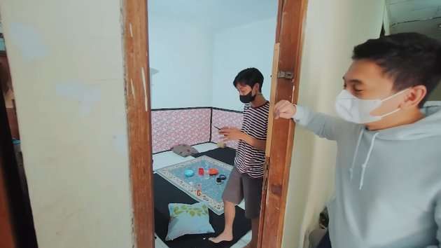 10 Potret Kosan Para Komika `The Raid` Rp600 Ribu Sebulan, Kamar Nopek Bak Kapal Pecah
