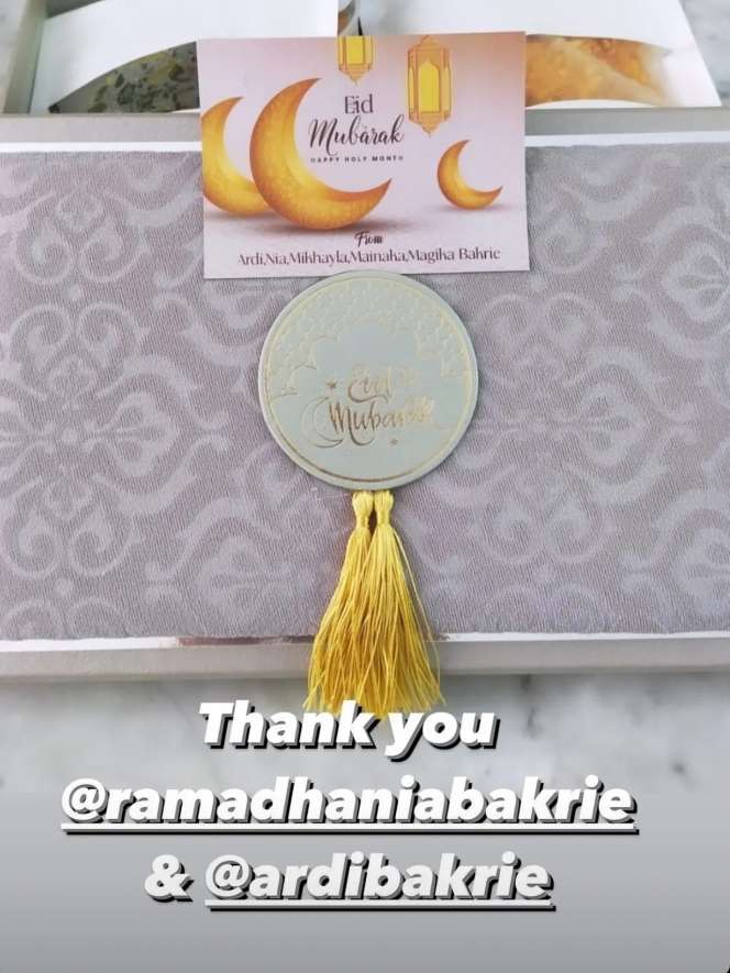 10 Potret Isi Hampers Lebaran Artis Indonesia, Raffi-Nagita Paling Mewah, Bikin Pengen Punya!