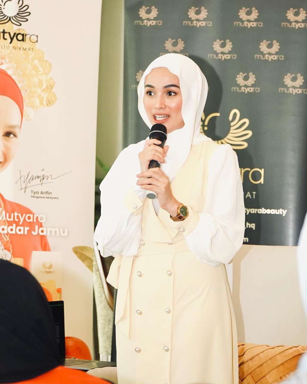 Masih Ingat Kinanti, Anak Kang Bahar di PREMAN PENSIUN? Kini Jadi Menantu Siti Nurhaliza, Ini Potretnya Sosialita Abis