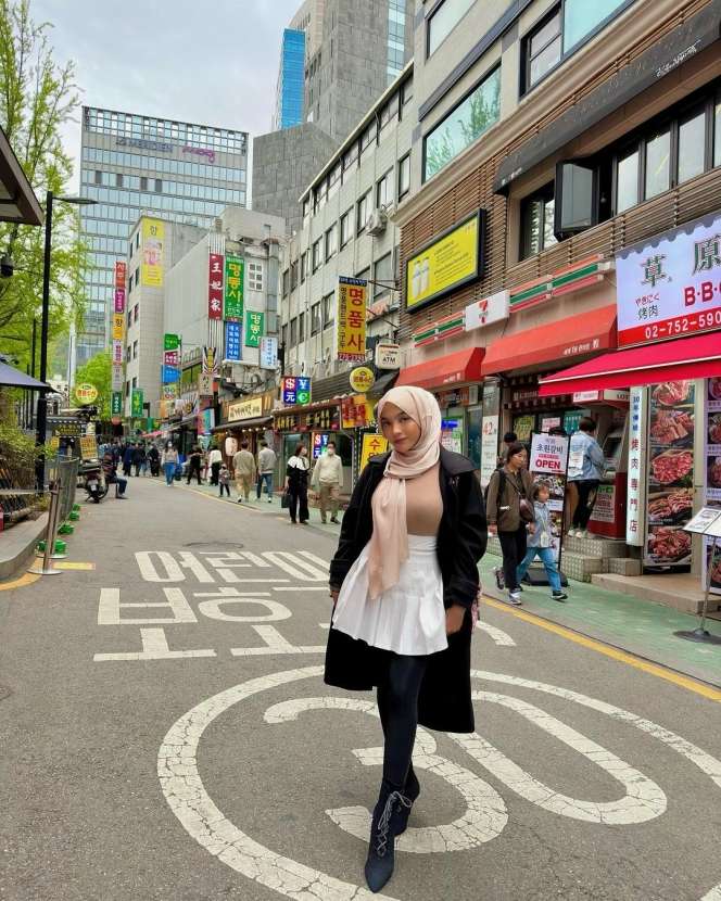 Adu Gaya Irish Bella VS Selebgram Oklin Fia, Lagi Ramai Diomongin!