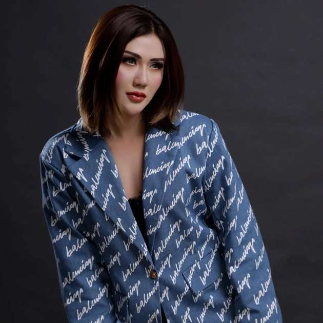 Ingat Rey Utami? Kini Lepas Hijab, Dituding Oplas Gara-gara Salfok Lihat Bagian Tubuhnya Ini
