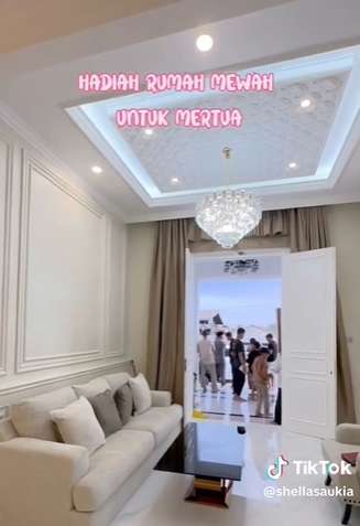 Dulu Ngontrak, Ini Potret Rumah Mewah yang Dibangun Crazy Rich Aceh Untuk Sang Mertua