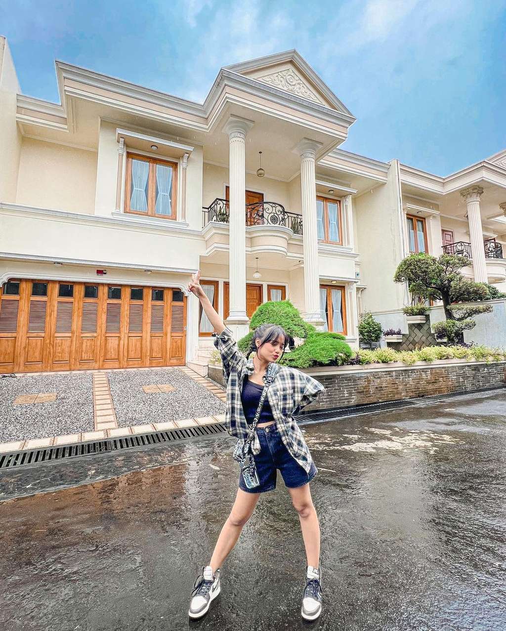 Punya Rumah di Usia Muda, Sederet Artis Cantik Ini Buktikan Kesuksesannya, Ada yang Capai Rp20 Miliar!