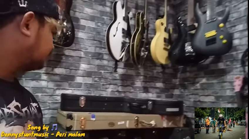 Potret Rumah Virgoun, Punya Ruang Khusus Tempat Simpan Koleksi!