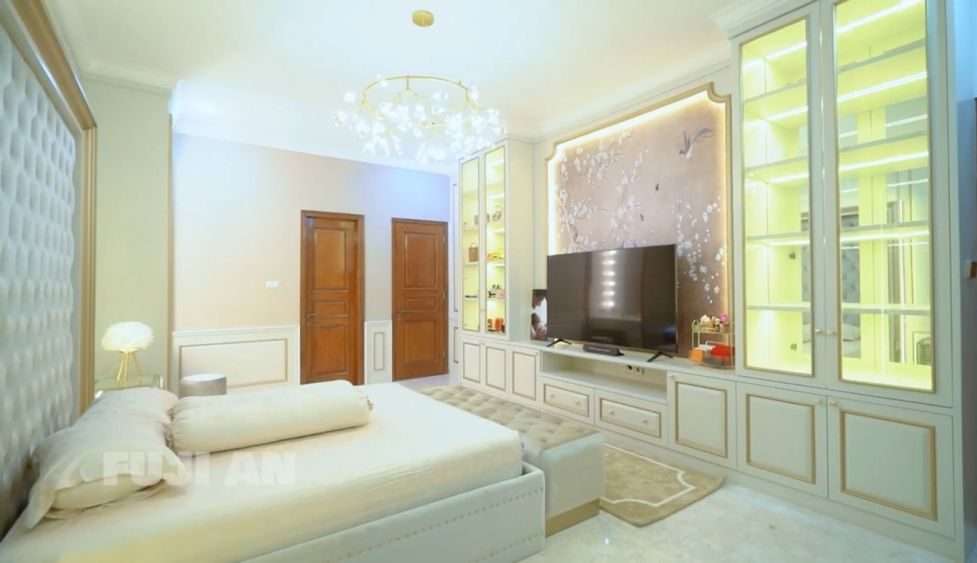 Baru Direnovasi, Potret Kamar Fuji Berubah Bak Hotel Berbintang, Salfok Barang Koleksi di dalam Lemari