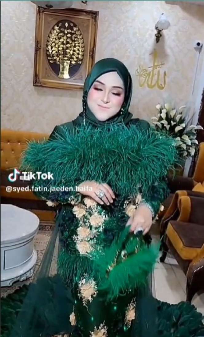 Viral Baju Lebaran Super Unik, Bisa Nyala Hingga Bikin Jalanan Bersih, Desainnya Heboh Banget, Lihat Harganya Bikin Kantong Menjerit!