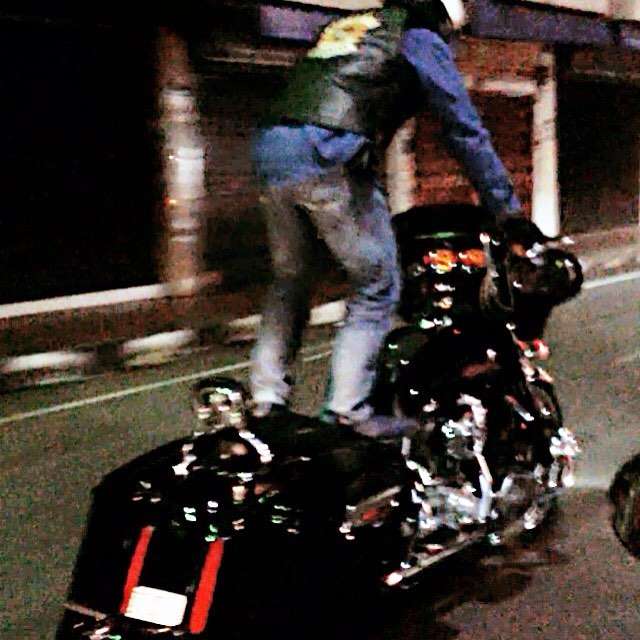 Potret AKBP Achiruddin Hasibuan Kendarai Moge, Pamer Skill Berkendara Berdiri di Atas Moge Paling Disorot