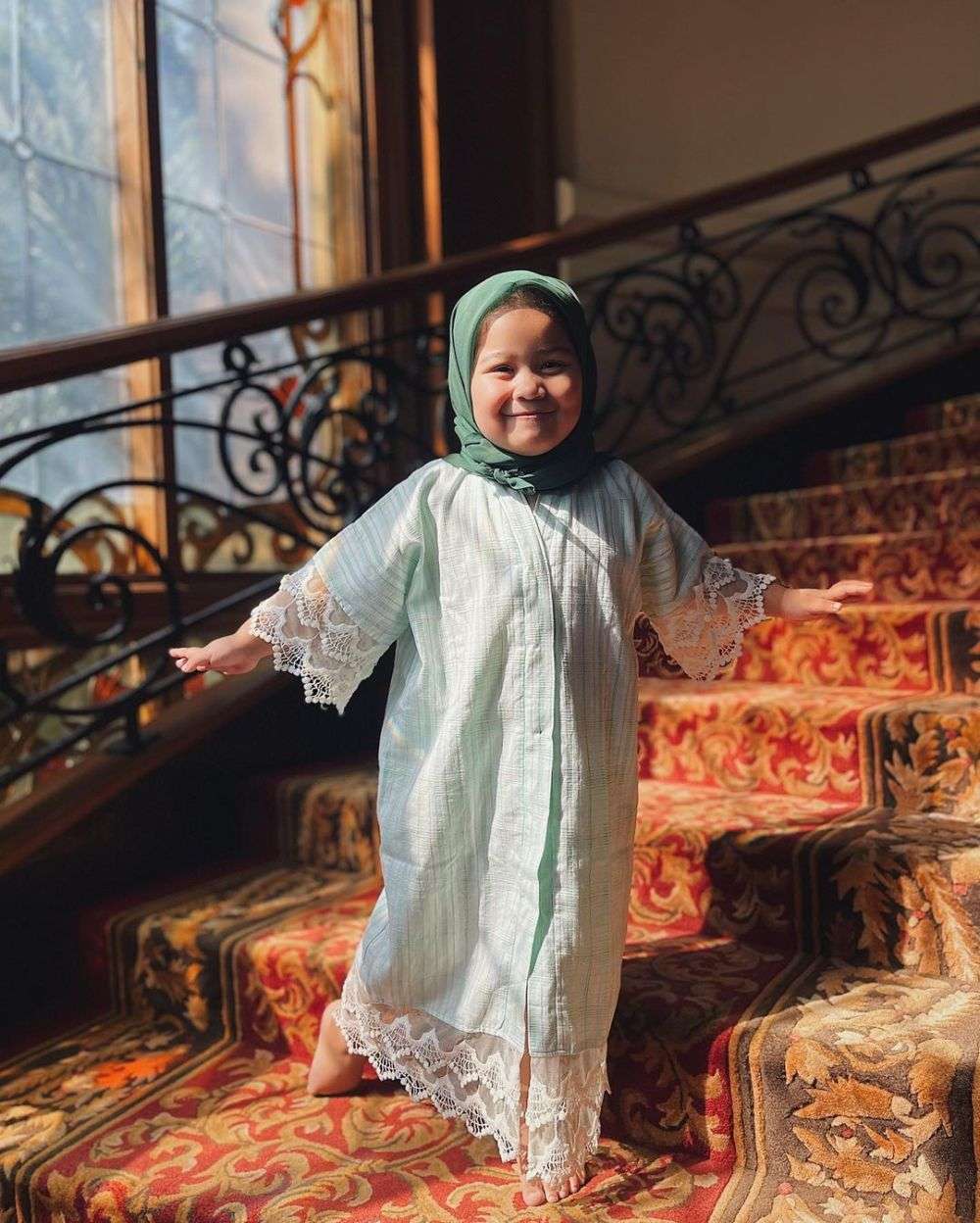 Potret Outfit Lebaran Anak Artis yang Ngegemesin