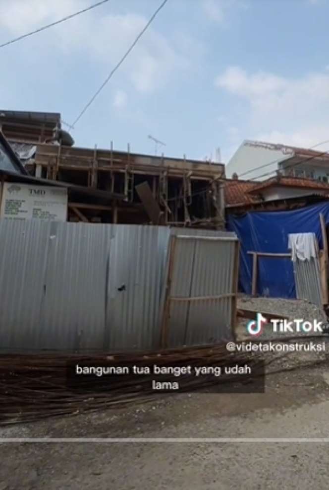 Foto Before VS After Rumah Tua Terbengkalai Disulap Jadi Hunian Gedongan Bak Istana, Hasilnya di Luar Nalar!