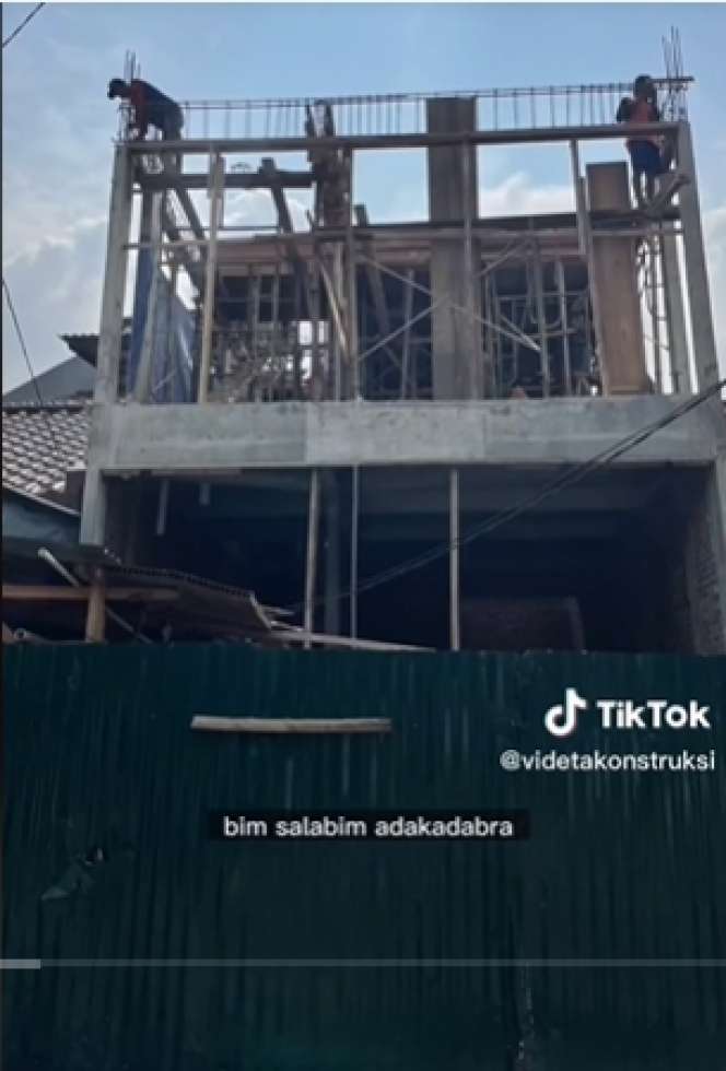 Foto Before VS After Rumah Tua Terbengkalai Disulap Jadi Hunian Gedongan Bak Istana, Hasilnya di Luar Nalar!
