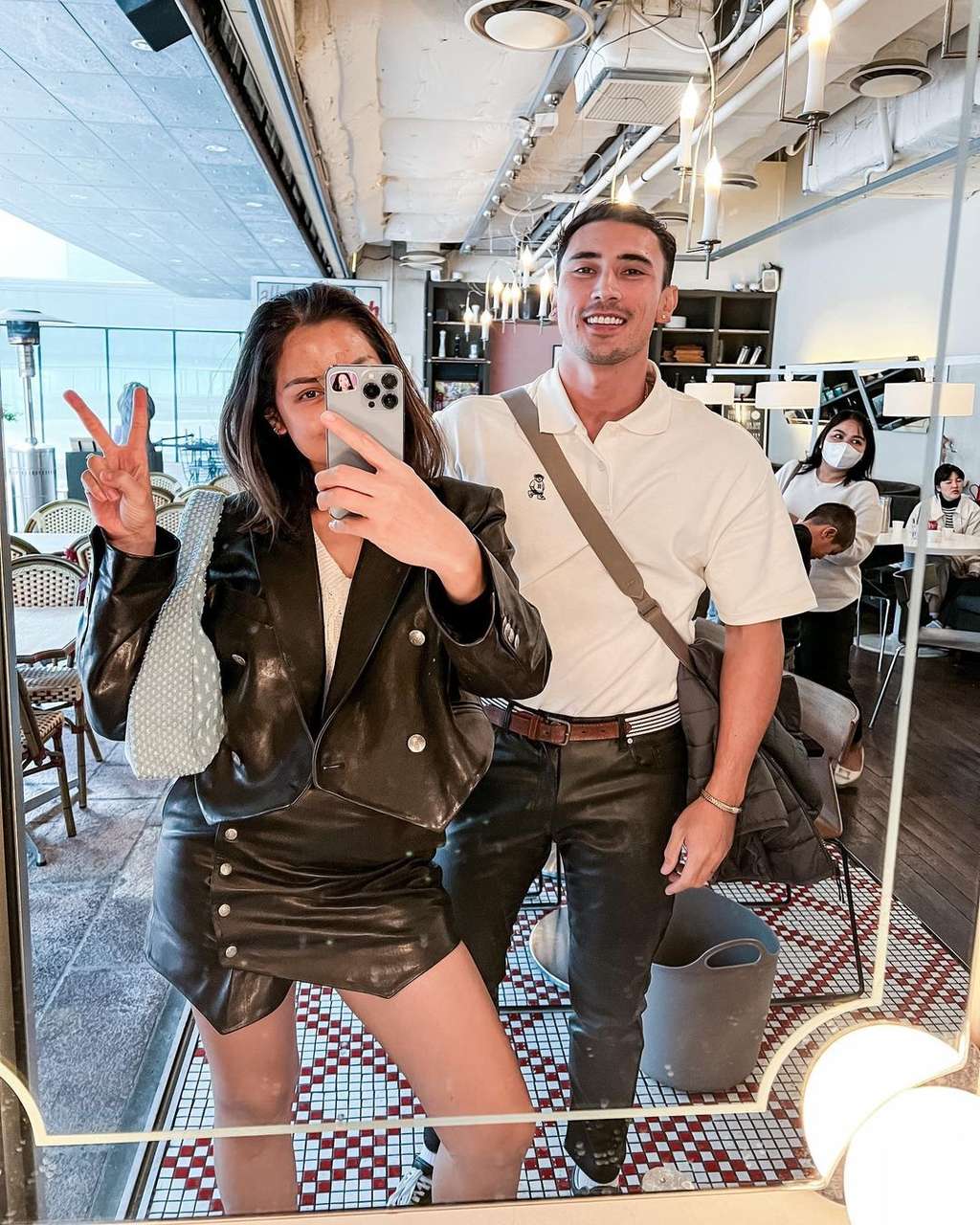 Adu Potret Ayu Ting Ting VS Jessica Iskandar yang Sama-sama Lakukan Perbaikan Bentuk Hidung, Penampilan Barunya Ramai Tuai Cibiran!