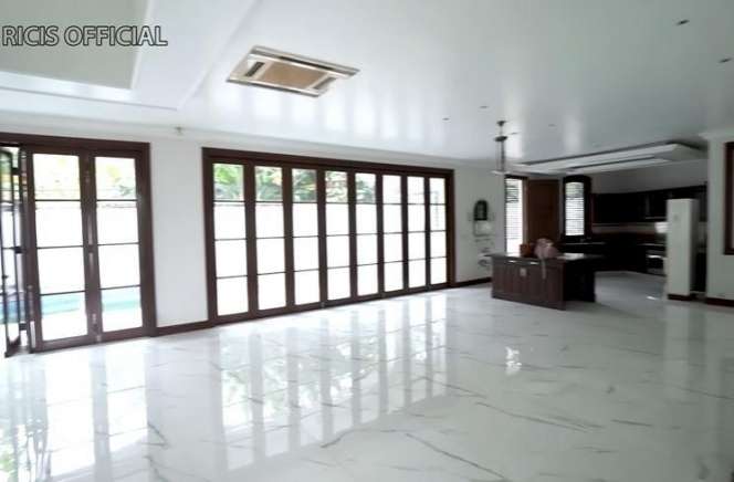 Potret Rumah Baru Ria Ricis, Super Mewah Balkonnya Berbentuk Koridor, Sempat Dikira...