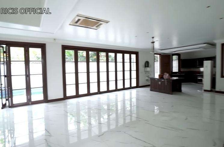 Potret Rumah Baru Ria Ricis, Super Mewah Balkonnya Berbentuk Koridor, Sempat Dikira...