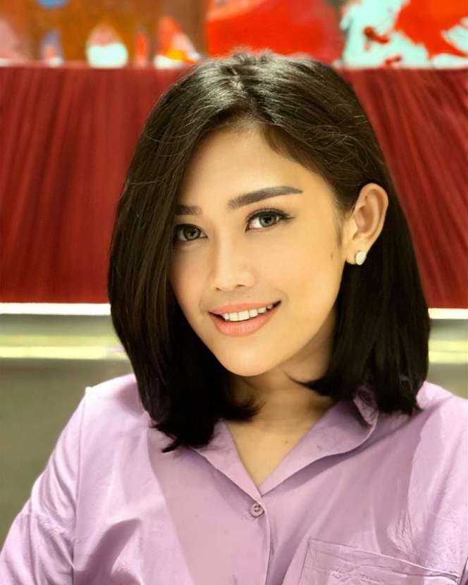 Potret Terbaru Oline Mendeng Pemeran Susi di Sitkom OB, Penampilannya Berubah Drastis, Bikin Melongo!