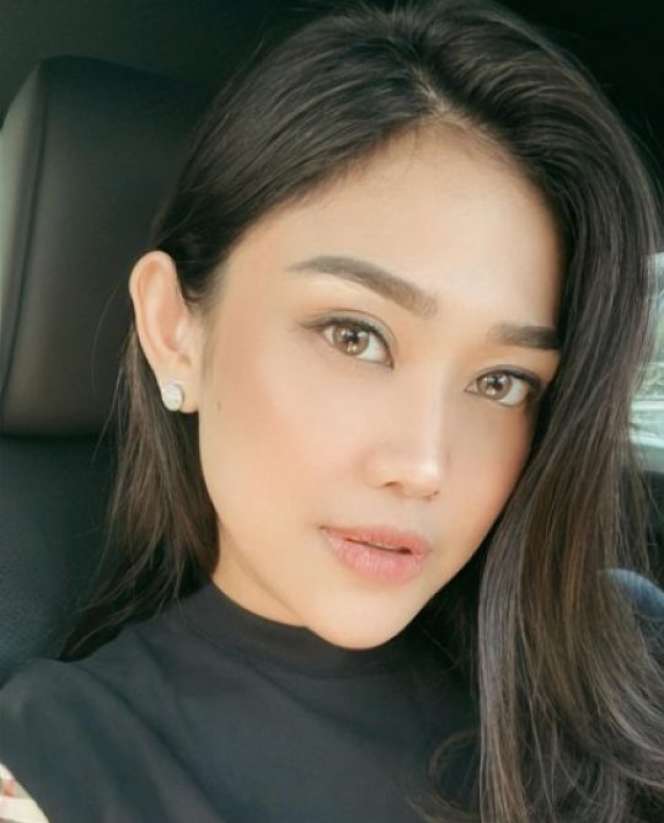 Potret Terbaru Oline Mendeng Pemeran Susi di Sitkom OB, Penampilannya Berubah Drastis, Bikin Melongo!