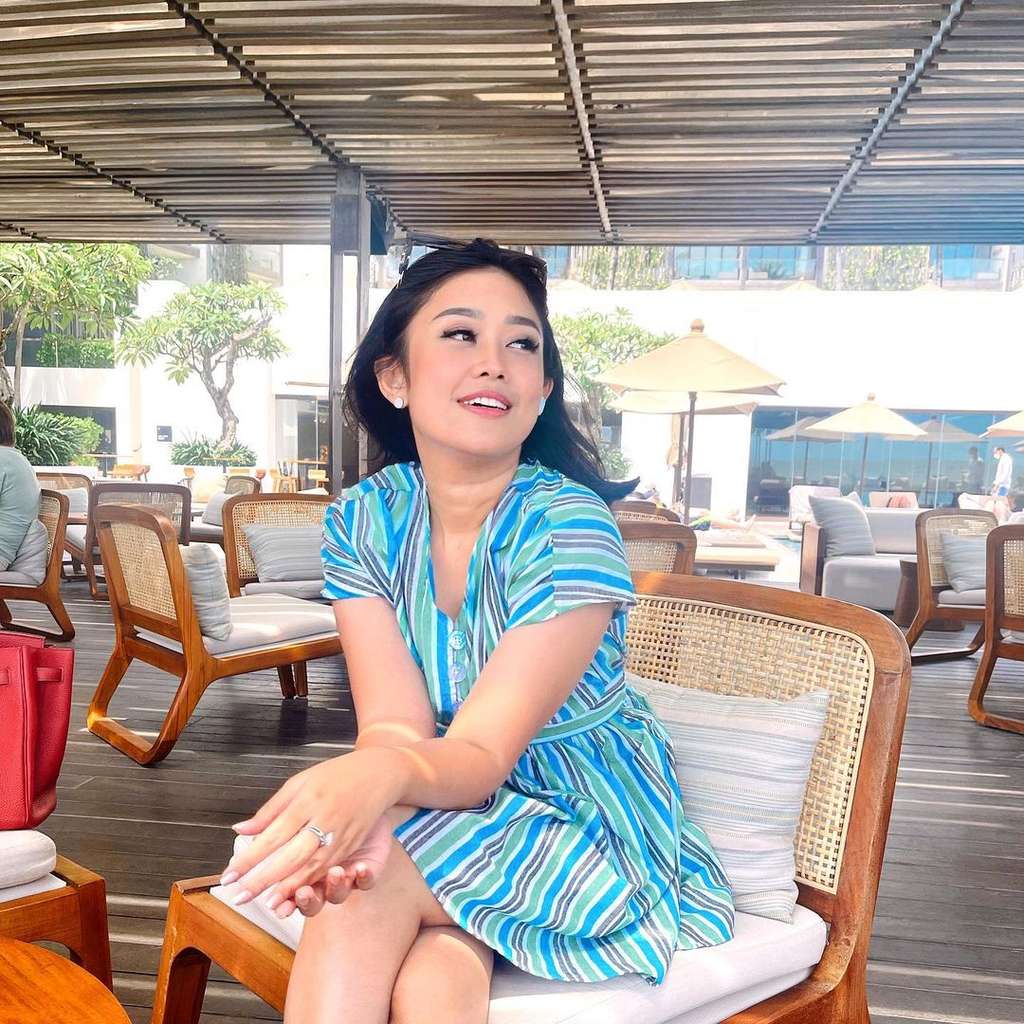 Potret Terbaru Oline Mendeng Pemeran Susi di Sitkom OB, Penampilannya Berubah Drastis, Bikin Melongo!