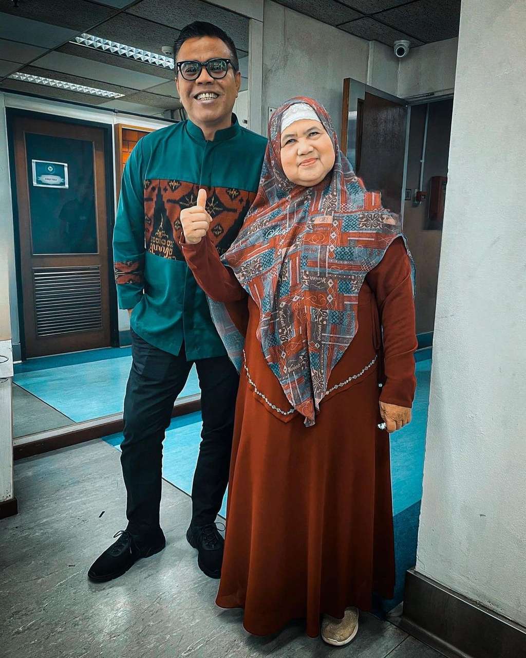 Ingat Remaja Berwajah Polos ini? Kini Jadi Komedian Papan Atas di Indonesia, Hidupnya Berlimpah Harta, Ini Potretnya 