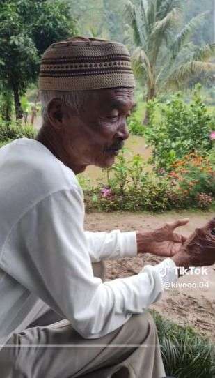 Potret Rumah Abah Jajang di Cianjur Sebelum dan Sesudah Viral di Media Sosial, Kini Kondisinya Bikin Elus Dada!