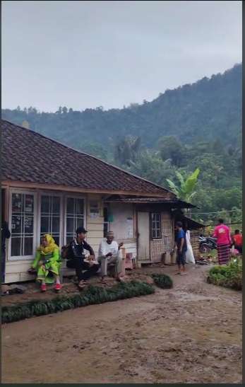 Potret Rumah Abah Jajang di Cianjur Sebelum dan Sesudah Viral di Media Sosial, Kini Kondisinya Bikin Elus Dada!