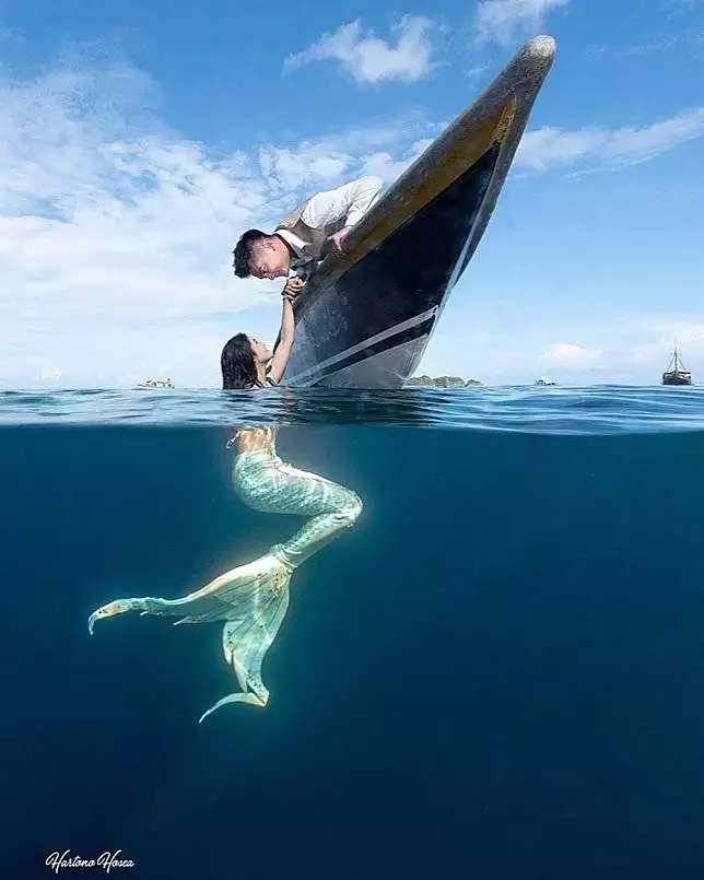 8 Adu Gaya Artis Cosplay Jadi `Princess Ariel` Si Putri Duyung, Ariel Tatum Paling Hot & Mirip Aslinya!