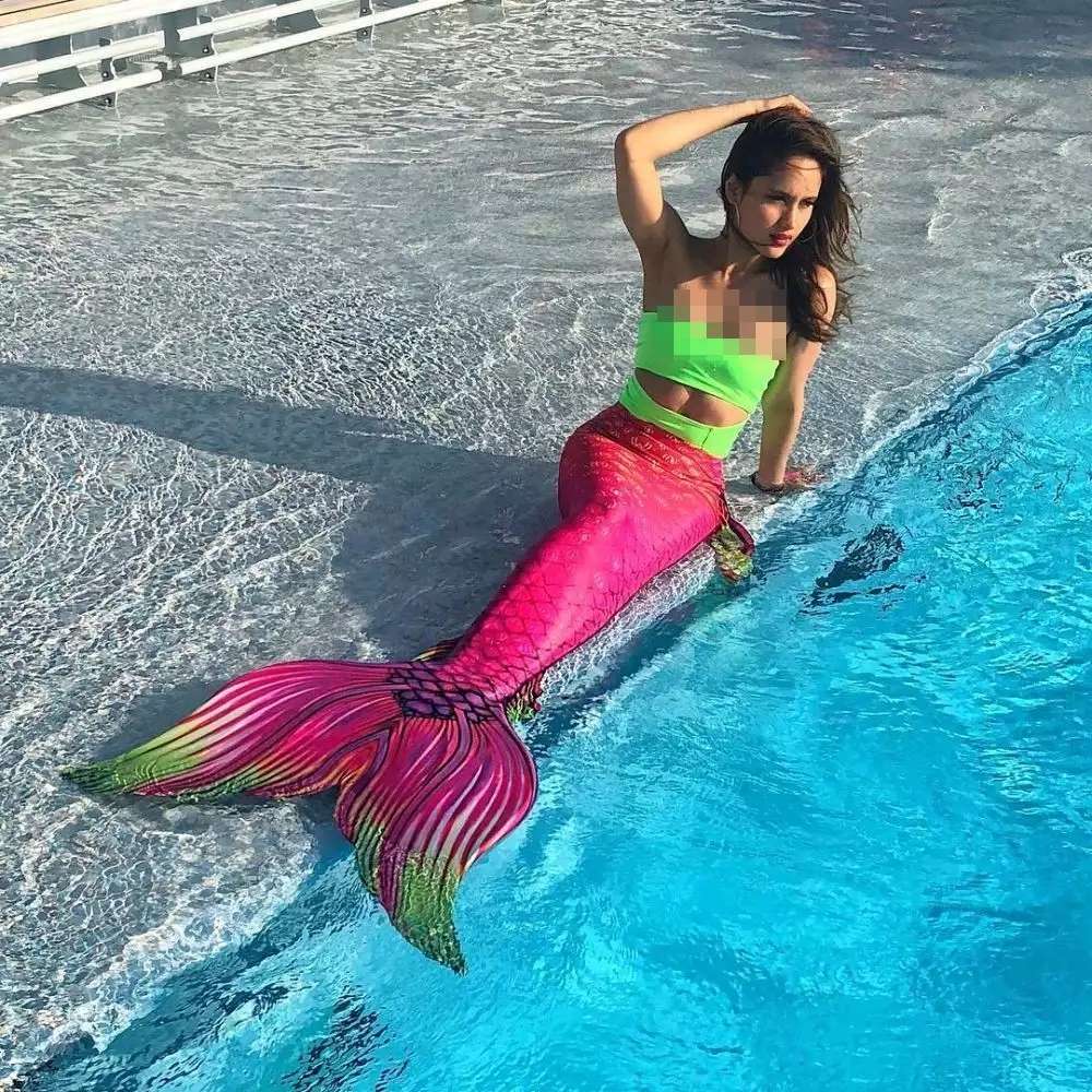 8 Adu Gaya Artis Cosplay Jadi `Princess Ariel` Si Putri Duyung, Ariel Tatum Paling Hot & Mirip Aslinya!
