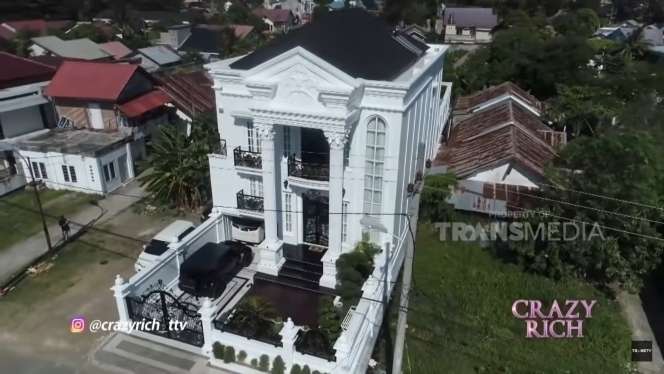 Potret Rumah Shella Saukia `Crazy Rich Aceh` Sebelum dan Sesudah Sukses, Beda Banget Bak Langit dan Bumi!