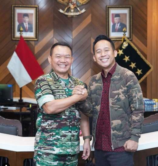 8 Artis Terkenal ini Mendadak Terjun ke Politik, Terbaru Ada Al Ghazali & El Rumi, Alasannya…