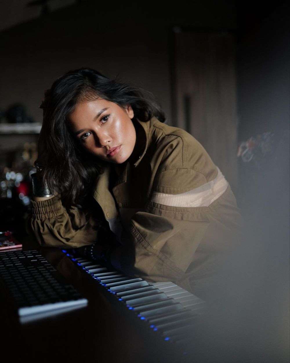 10 Artis Ini Ganti Nama Panggung Saat di Puncak Karir, Terbaru Krisdayanti, Kira-Kira Jadi Apa?