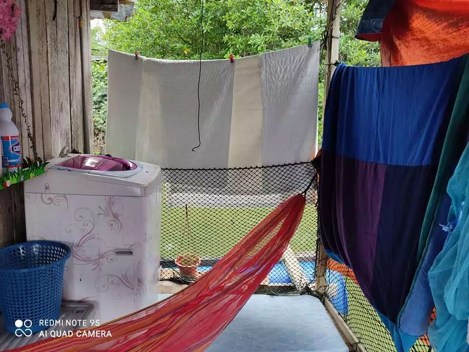 Dari Luar Tampak Gubuk Kayu Terapung, Dikira Tak Layak Huni, Ternyata Dalamnya Estetik Bak Toko IKEA, Ini Potretnya