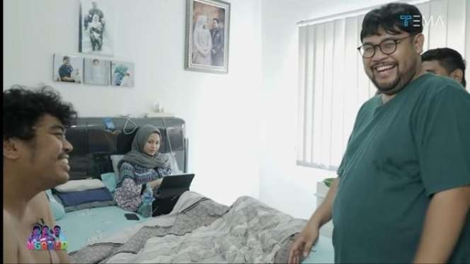 8 Potret Rumah Komika Rigen, Ngamuk Dikaitkan Isu Perselingkuhan Virgoun, Ada Kamar `Mudah Meledak`