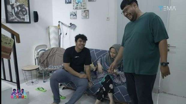 8 Potret Rumah Komika Rigen, Ngamuk Dikaitkan Isu Perselingkuhan Virgoun, Ada Kamar `Mudah Meledak`