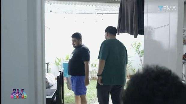 8 Potret Rumah Komika Rigen, Ngamuk Dikaitkan Isu Perselingkuhan Virgoun, Ada Kamar `Mudah Meledak`