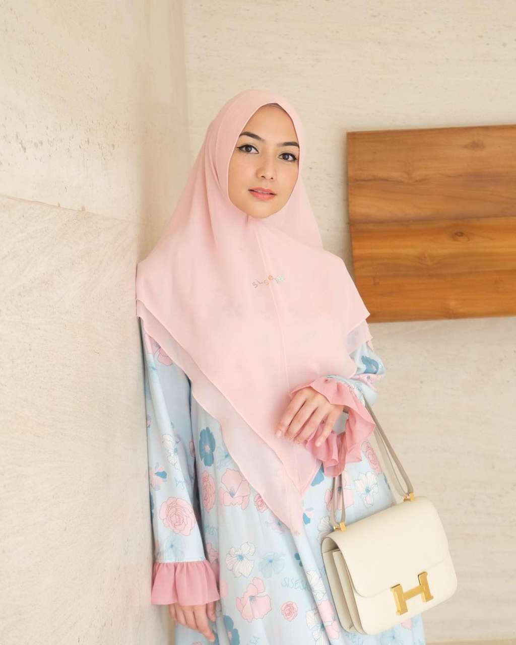 Sederet Artis yang Punya Bisnis Kos-kosan, Penghasilannya Capai Ratusan Juta, Ayu Ting Ting Dijuluki Juragan 100 Pintu!