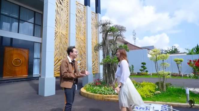 10 Potret Rumah Baru Rp70 Miliar dr Richard Lee, Mewah Bak Istana, Tuai Kontroversi Gegara Akuarium Isi Ikan Hiu