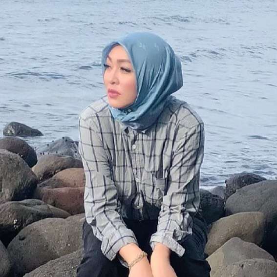 Deretan Artis Cantik yang Jago Baca Alquran, Ada yang Jadi Juara MTQ Hingga Latihan dari Dalam Penjara!