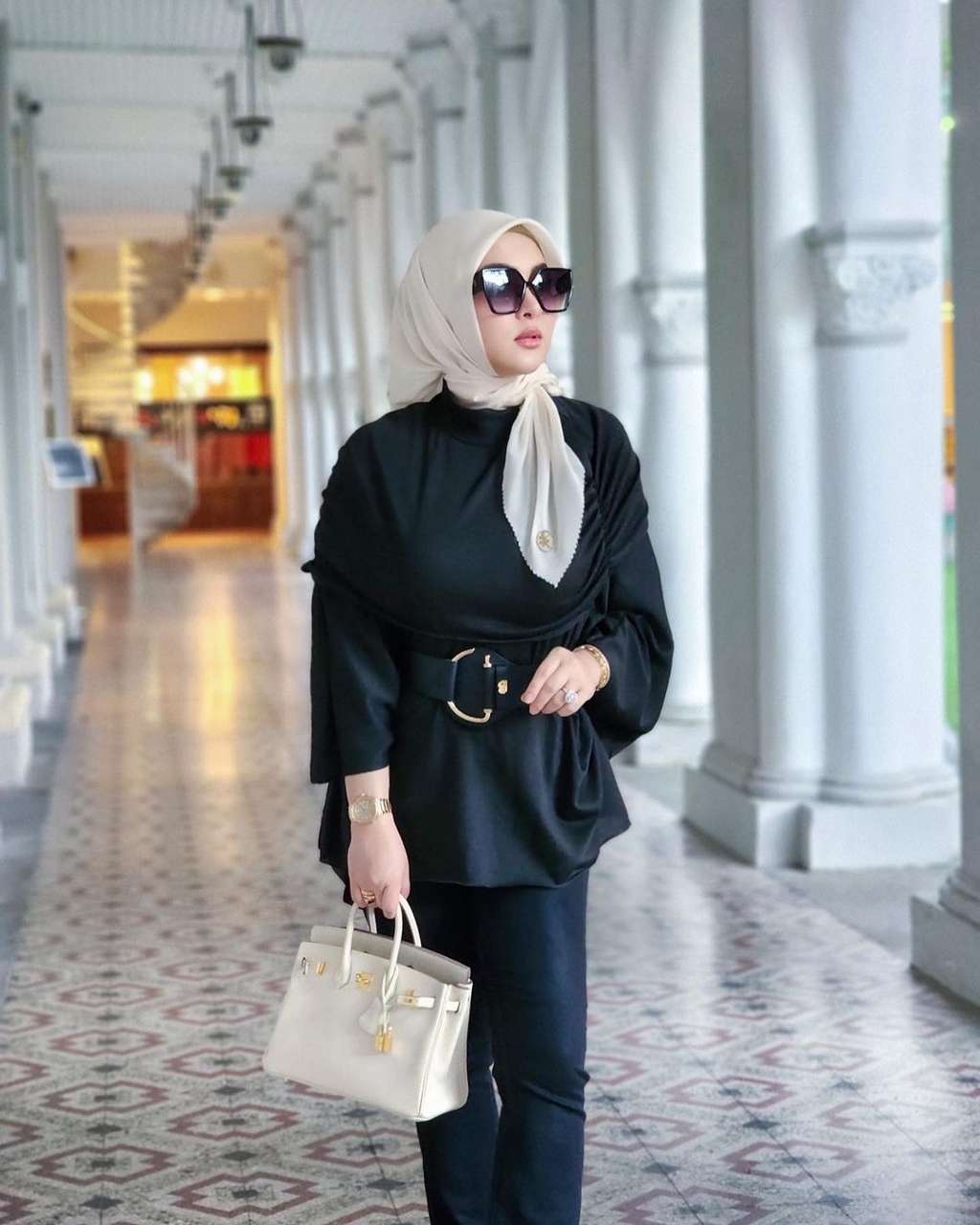 Deretan Artis Cantik yang Jago Baca Alquran, Ada yang Jadi Juara MTQ Hingga Latihan dari Dalam Penjara!