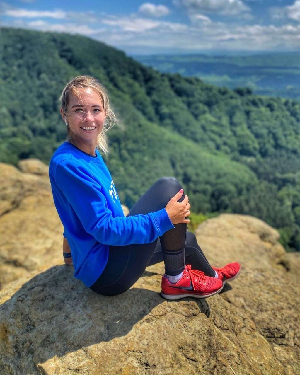 Potret Cantiknya Olga Morozova, Pebulu Tangkis Rusia yang Kerap Tampil Polos