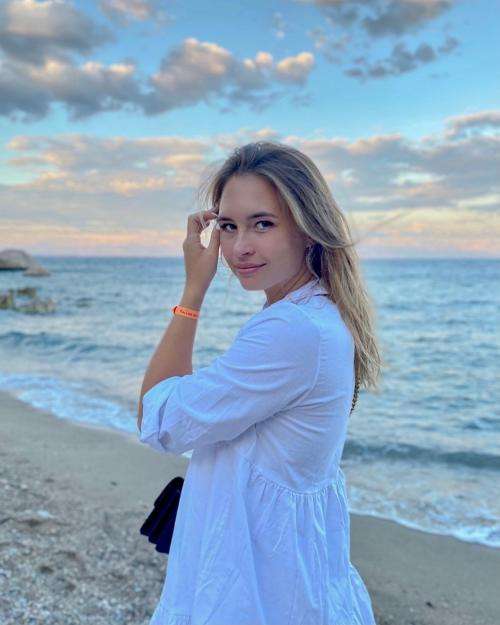 Potret Cantiknya Olga Morozova, Pebulu Tangkis Rusia yang Kerap Tampil Polos