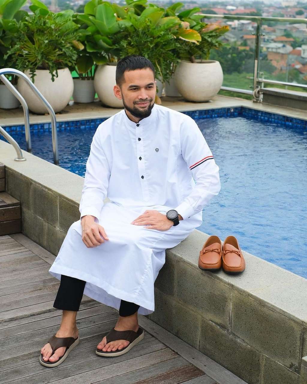 Tak Disangka, Sederet Artis Ini Diam-diam Bangun Masjid dengan Uang Pribadi, Berharap Jadi Bekal Jariyah di Akhirat!