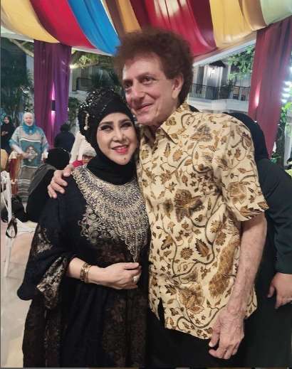 Ingat Pembantu Cantik di Film `Mana Tahan` Warkop DKI? Kini Jadi Ratu Dangdut Indonesia, Disegani Para Artis, Lihat Potretnya