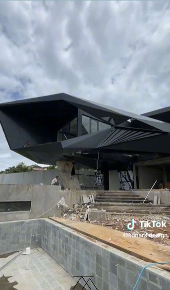Viral Rumah di Bandung Mirip Markas Iron Man di Film Avangers, Awalnya Dihina Aneh, Kini Jadi Tontonan, Lihat 10 Potretnya
