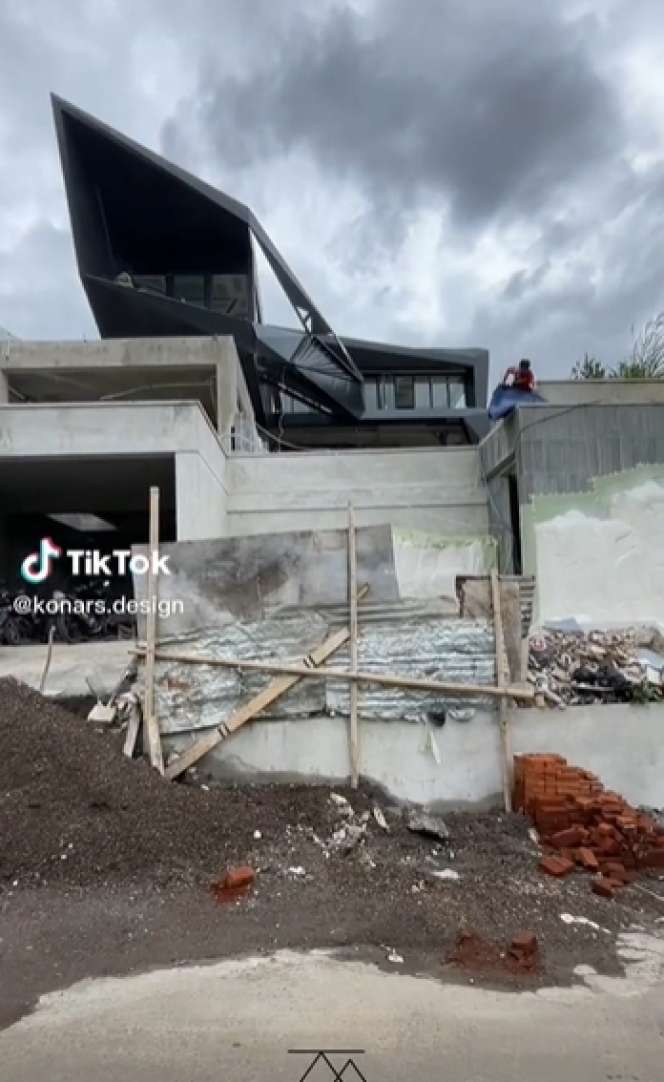 Viral Rumah di Bandung Mirip Markas Iron Man di Film Avangers, Awalnya Dihina Aneh, Kini Jadi Tontonan, Lihat 10 Potretnya