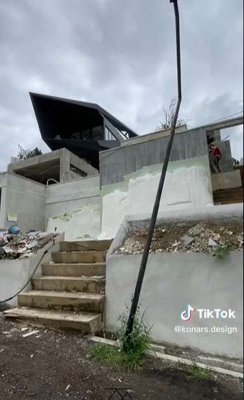 Viral Rumah di Bandung Mirip Markas Iron Man di Film Avangers, Awalnya Dihina Aneh, Kini Jadi Tontonan, Lihat 10 Potretnya